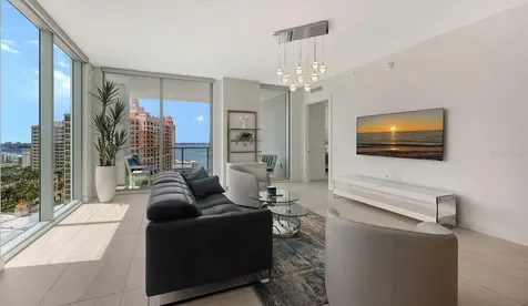 301 Quay Commons Sarasota FL 34236