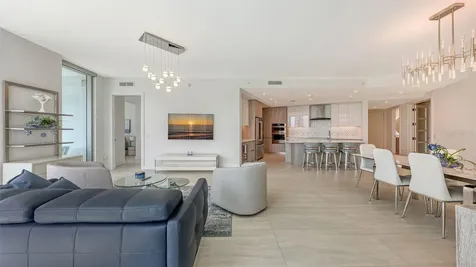301 Quay Commons Sarasota FL 34236