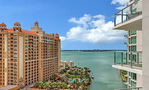 301 Quay Commons Sarasota FL 34236