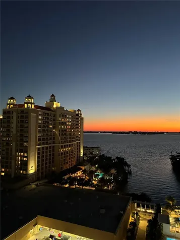 301 Quay Commons Sarasota FL 34236