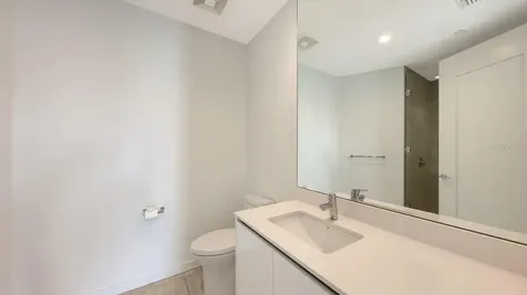 301 Quay Commons Sarasota FL 34236