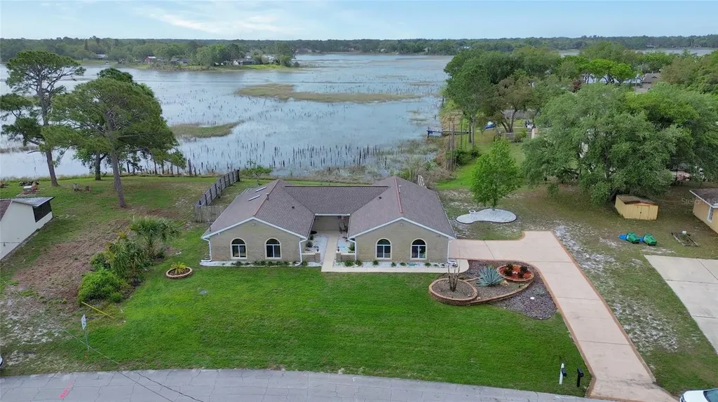 2771 Maldive Court Deltona FL 32738