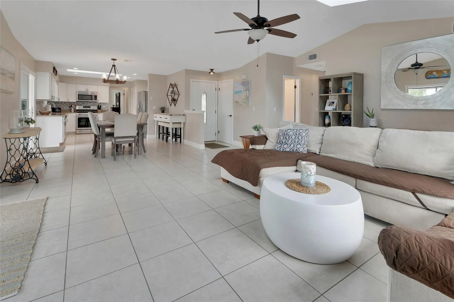 2771 Maldive Court Deltona FL 32738