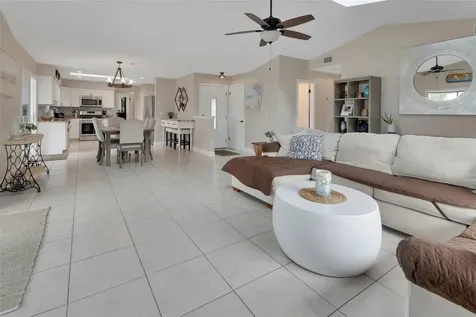 2771 Maldive Court Deltona FL 32738
