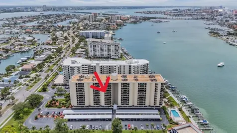 690 Island Way Clearwater FL 33767