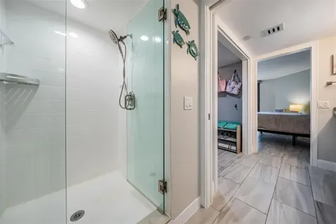 690 Island Way Clearwater FL 33767