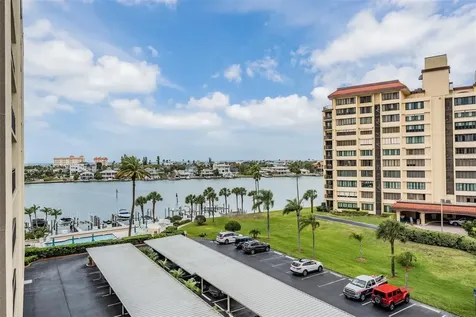 690 Island Way Clearwater FL 33767