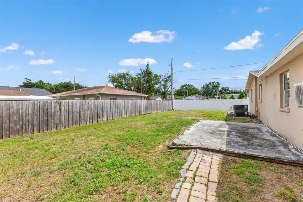 7901 N Packwood Avenue Tampa FL 33604