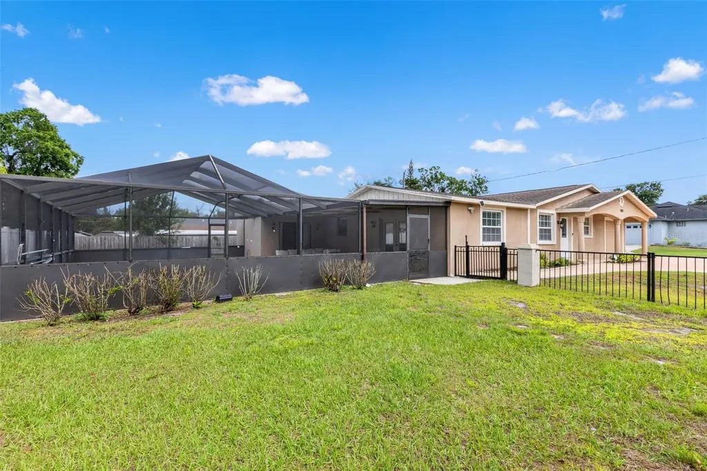 7901 N Packwood Avenue Tampa FL 33604