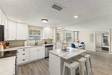 7901 N Packwood Avenue Tampa FL 33604