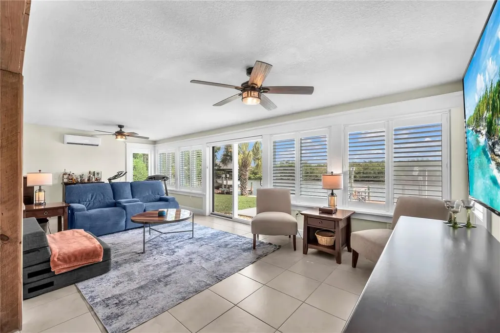 911 Silver Palm Way Apollo Beach FL 33572