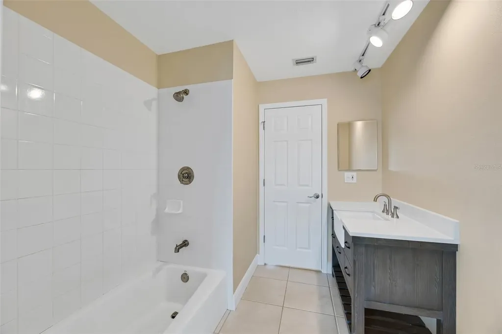 911 Silver Palm Way Apollo Beach FL 33572