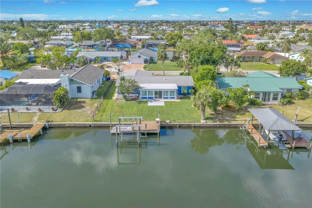 911 Silver Palm Way Apollo Beach FL 33572