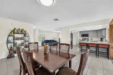911 Silver Palm Way Apollo Beach FL 33572