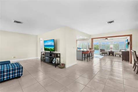 911 Silver Palm Way Apollo Beach FL 33572