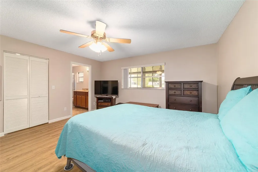 9240 SW 90th Court Ocala FL 34481