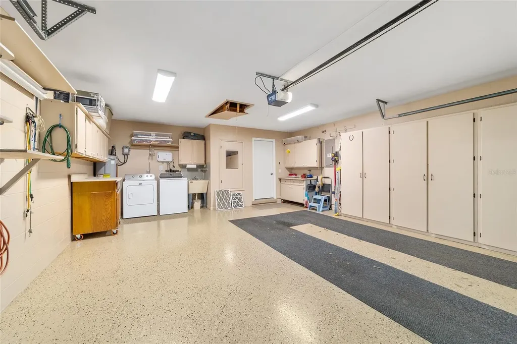 9240 SW 90th Court Ocala FL 34481
