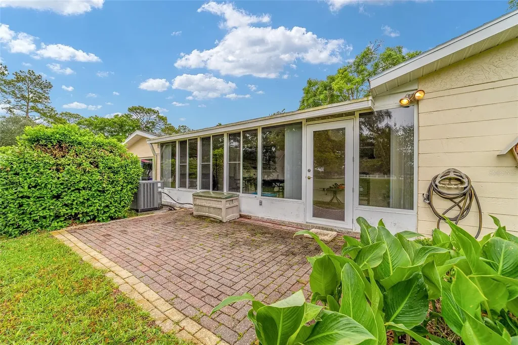 9240 SW 90th Court Ocala FL 34481
