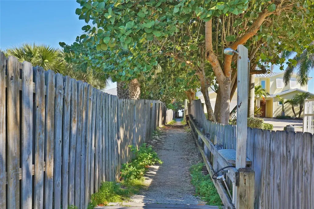 1244 Beachside Indialantic FL 32903