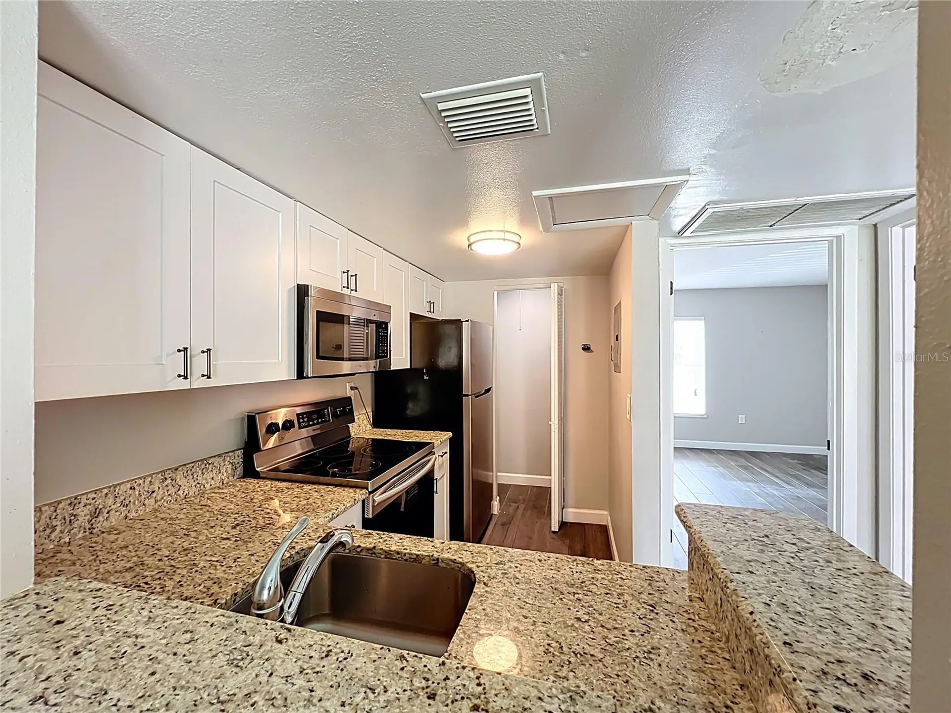 590 Orange Drive Altamonte Springs FL 32701