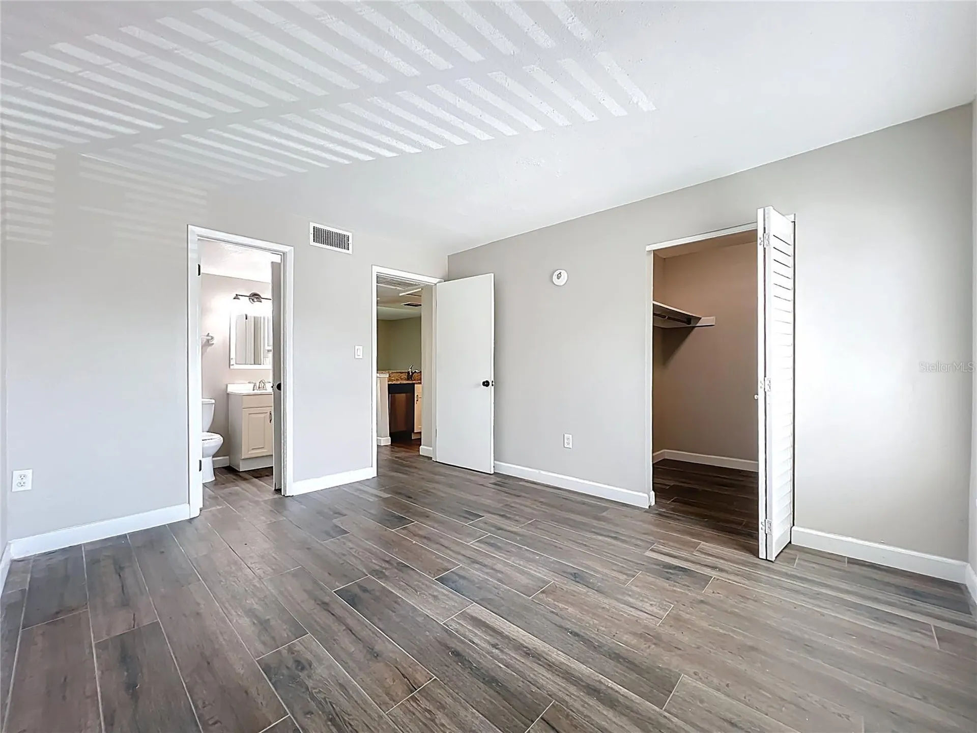590 Orange Drive Altamonte Springs FL 32701