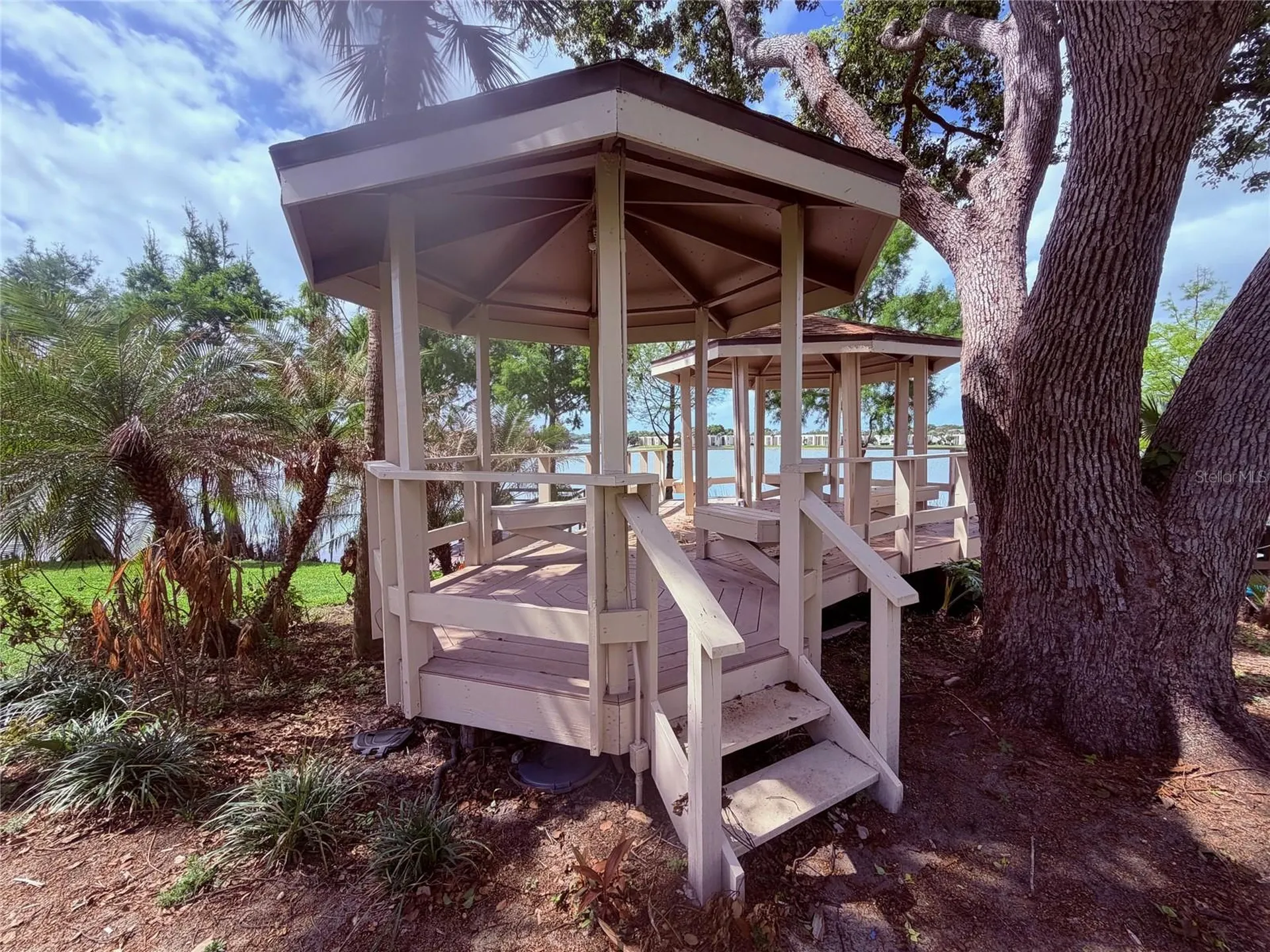 590 Orange Drive Altamonte Springs FL 32701