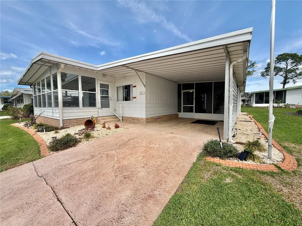 187 Jacaranda Drive Leesburg FL 34748