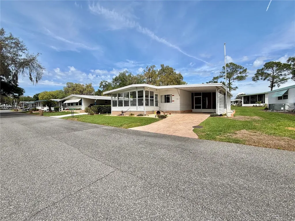 187 Jacaranda Drive Leesburg FL 34748