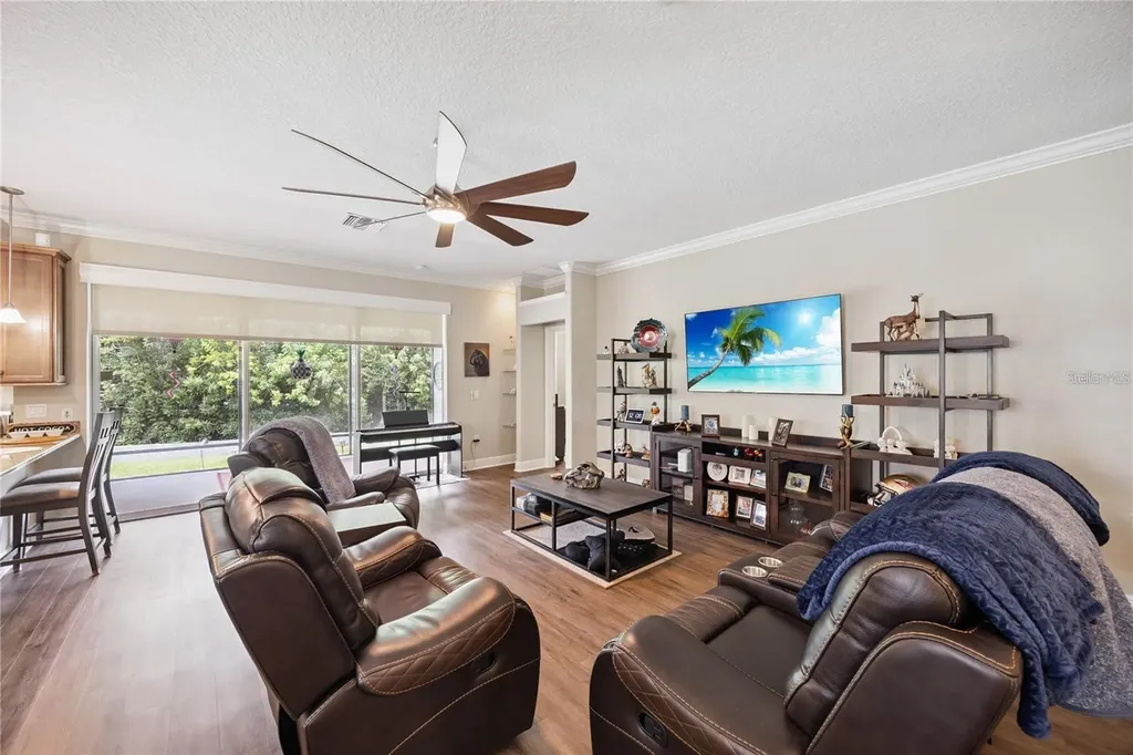 1923 Banning Beach Road Tavares FL 32778