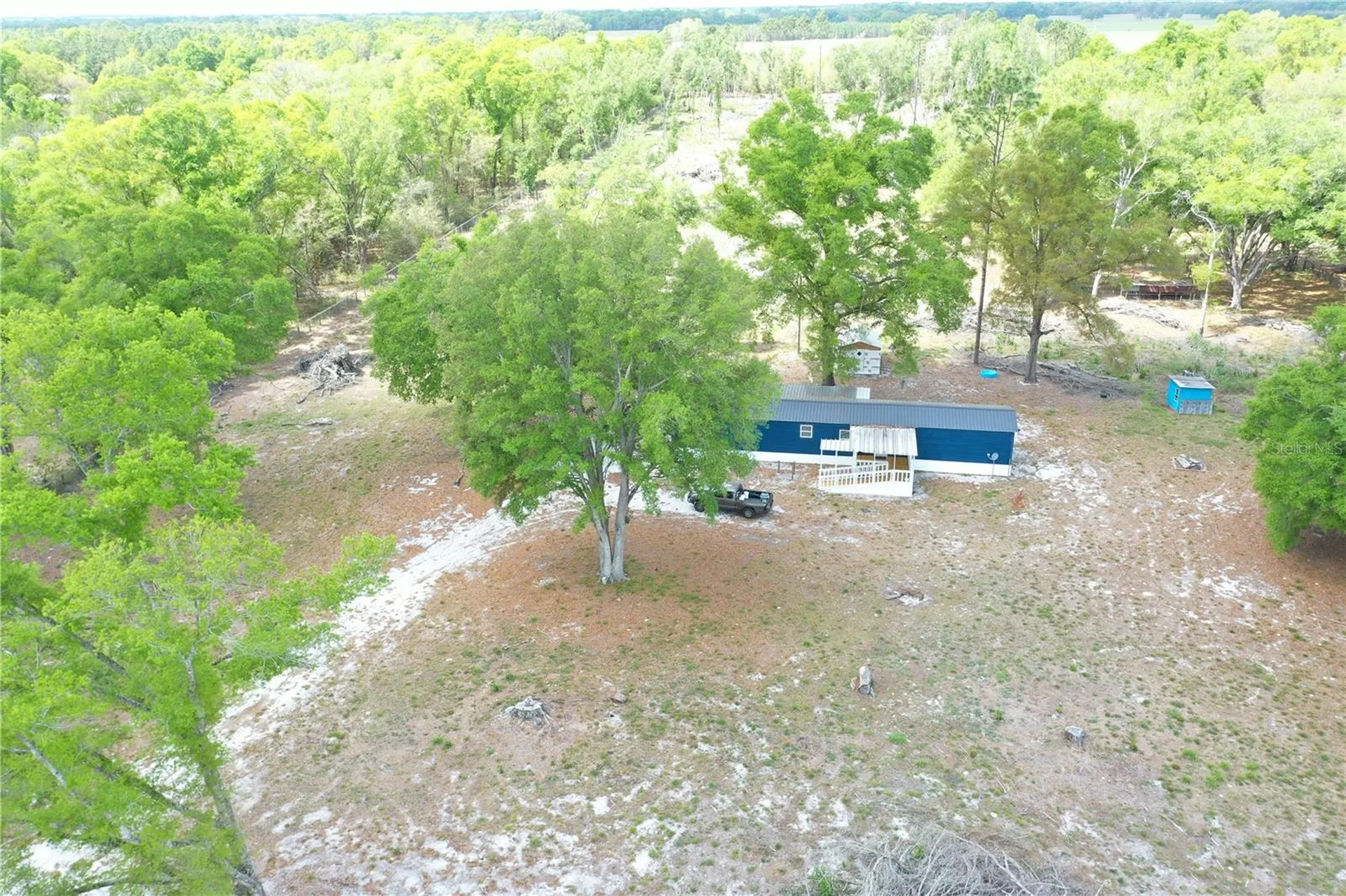 7457 NE Highway 349 Old Town FL 32680