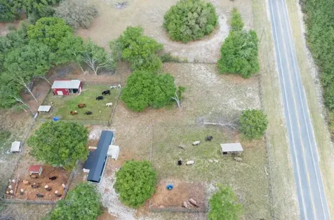 7457 NE Highway 349 Old Town FL 32680