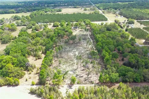 7457 NE Highway 349 Old Town FL 32680