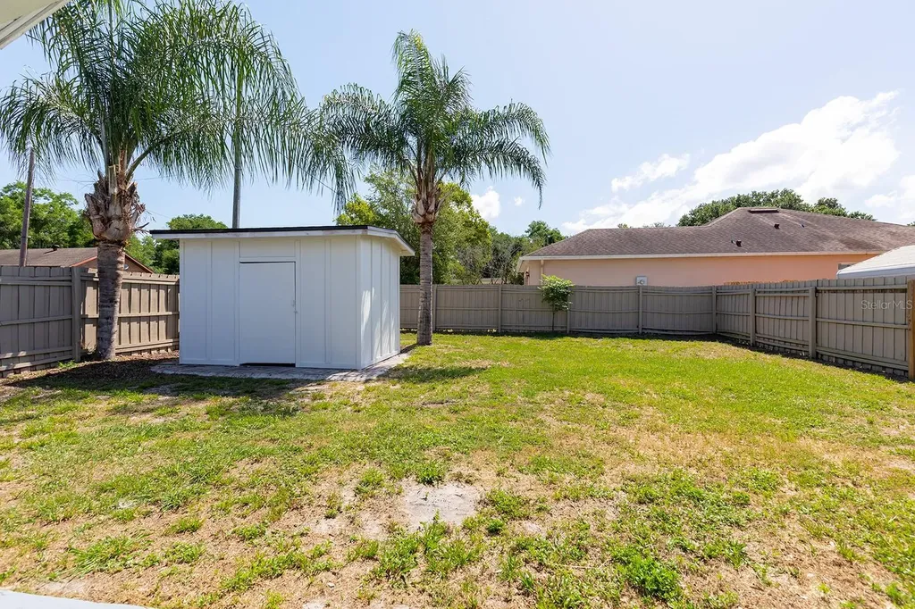 1637 N Lakewood Avenue Ocoee FL 34761