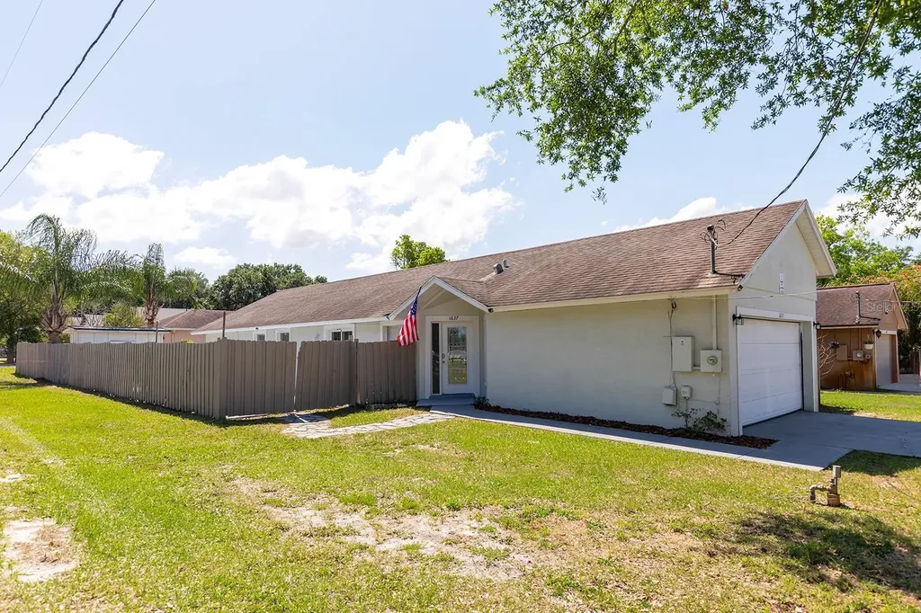 1637 N Lakewood Avenue Ocoee FL 34761