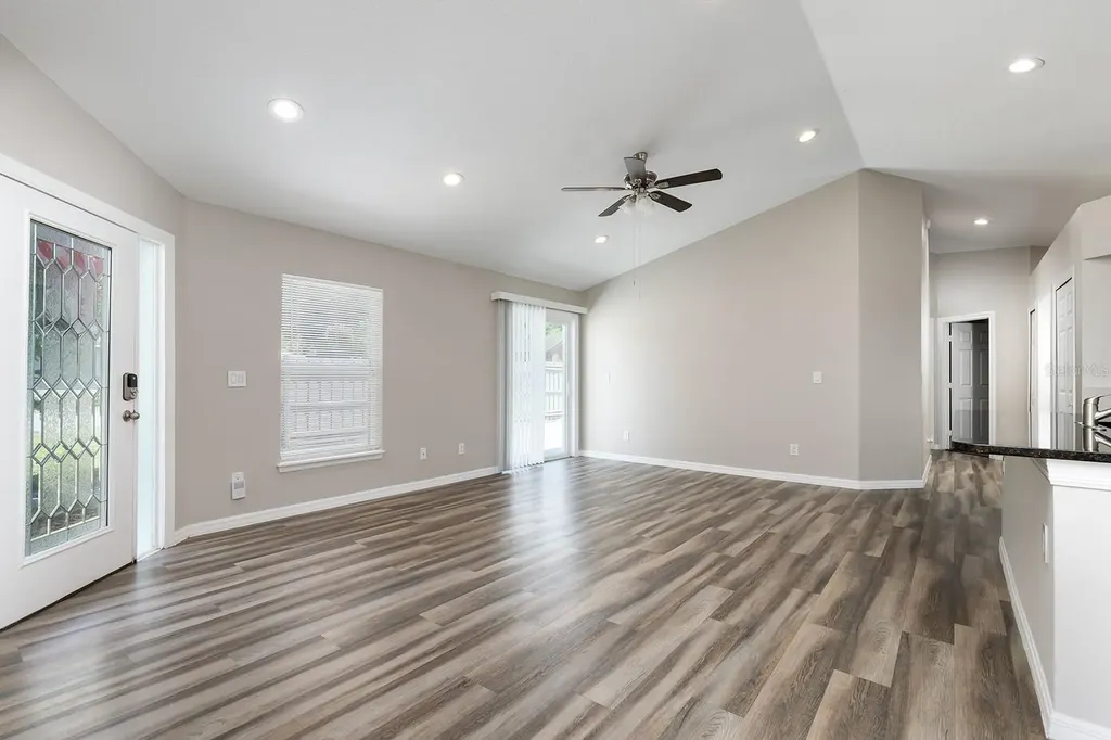 1637 N Lakewood Avenue Ocoee FL 34761