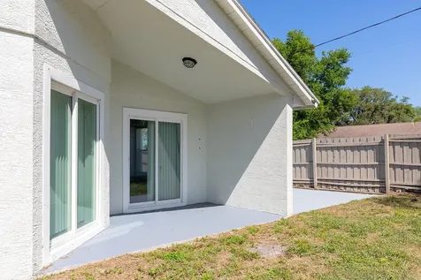 1637 N Lakewood Avenue Ocoee FL 34761