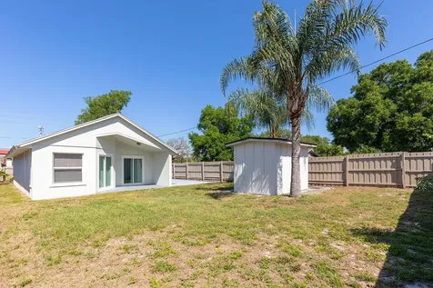 1637 N Lakewood Avenue Ocoee FL 34761