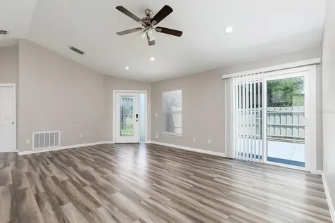 1637 N Lakewood Avenue Ocoee FL 34761