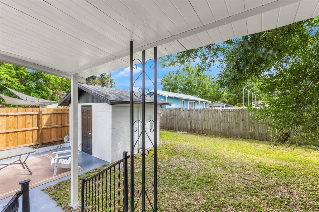 318 W Osborne Avenue Tampa FL 33603