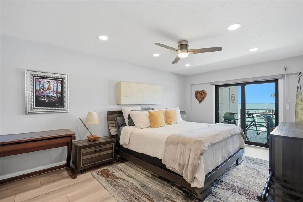 363 Pinellas Bayway S Tierra Verde FL 33715