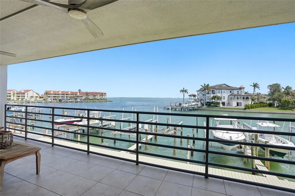 363 Pinellas Bayway S Tierra Verde FL 33715