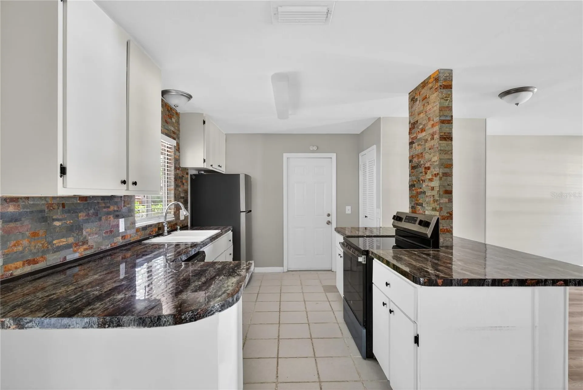 1334 Stately Oaks Drive NW Winter Haven FL 33881