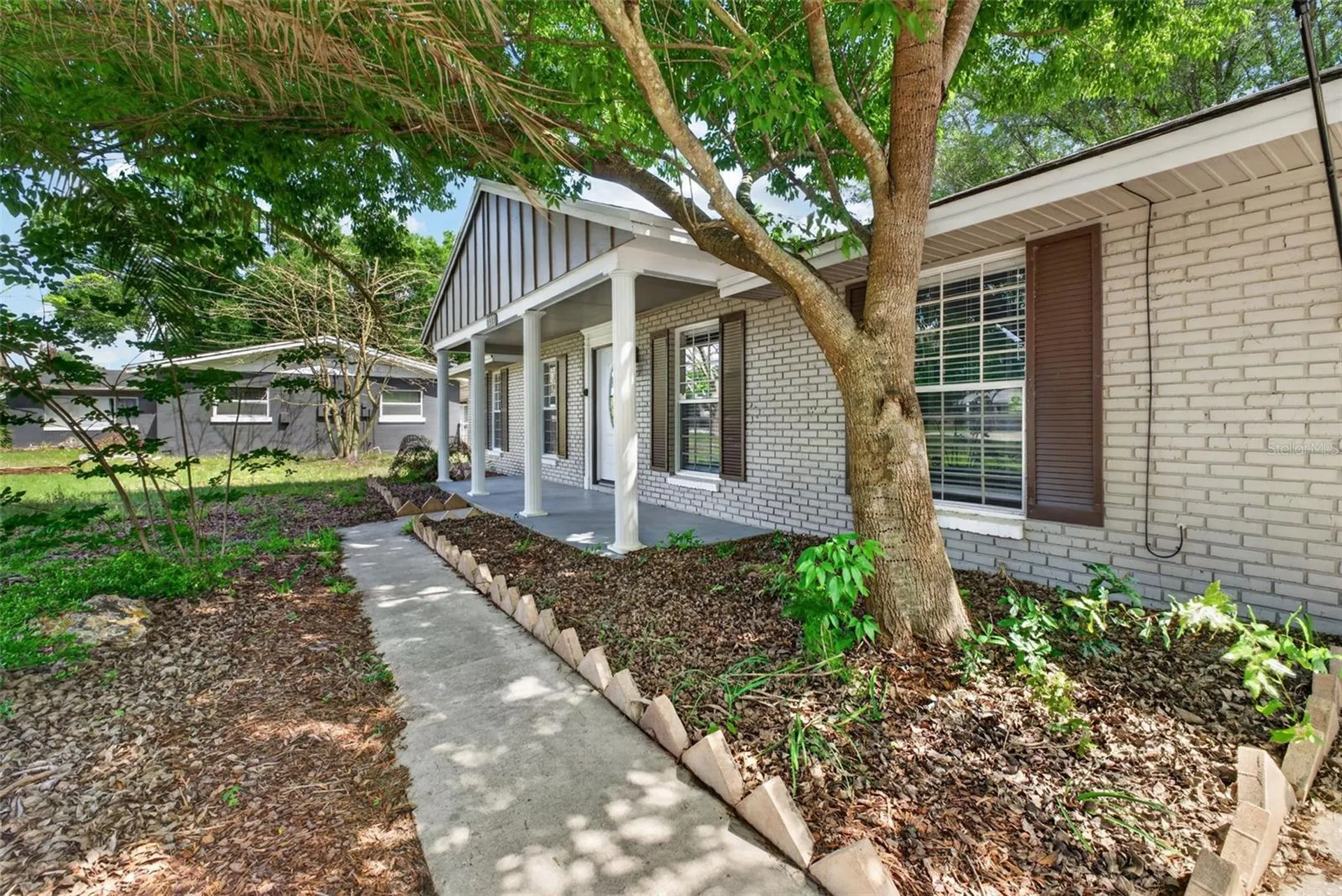 1334 Stately Oaks Drive NW Winter Haven FL 33881