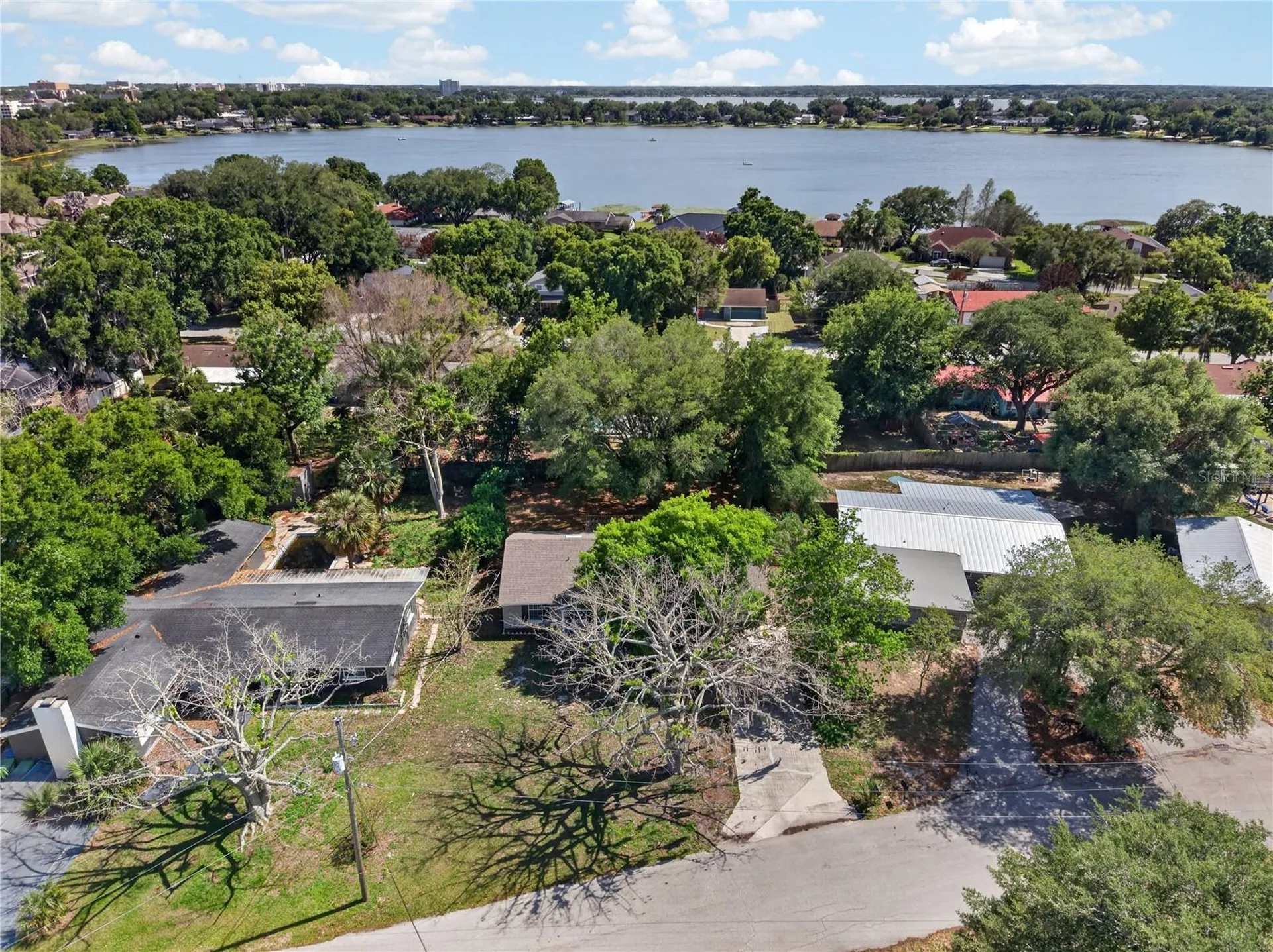 1334 Stately Oaks Drive NW Winter Haven FL 33881