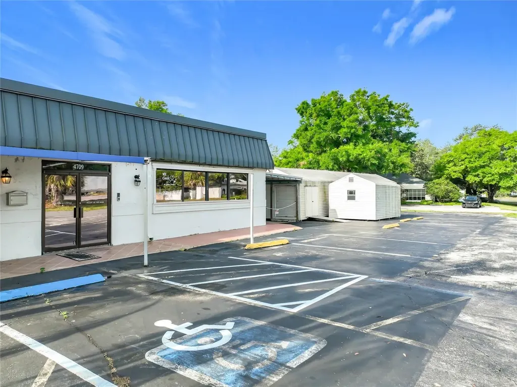 4709 N Highway 19a Mount Dora FL 32757