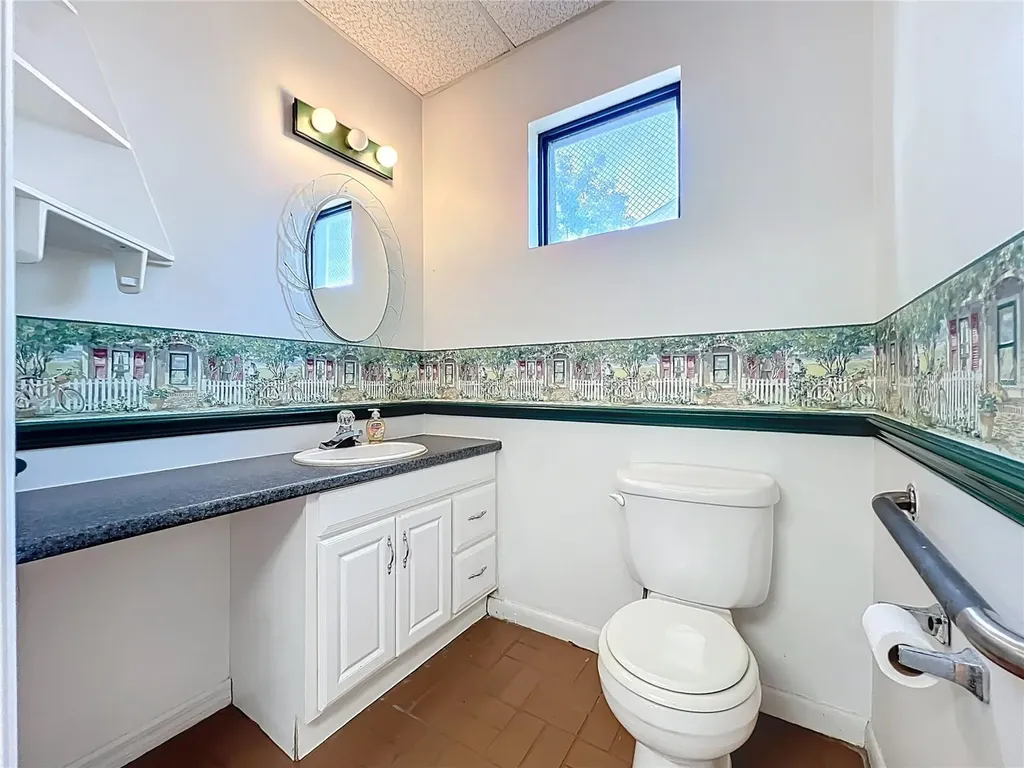 4709 N Highway 19a Mount Dora FL 32757