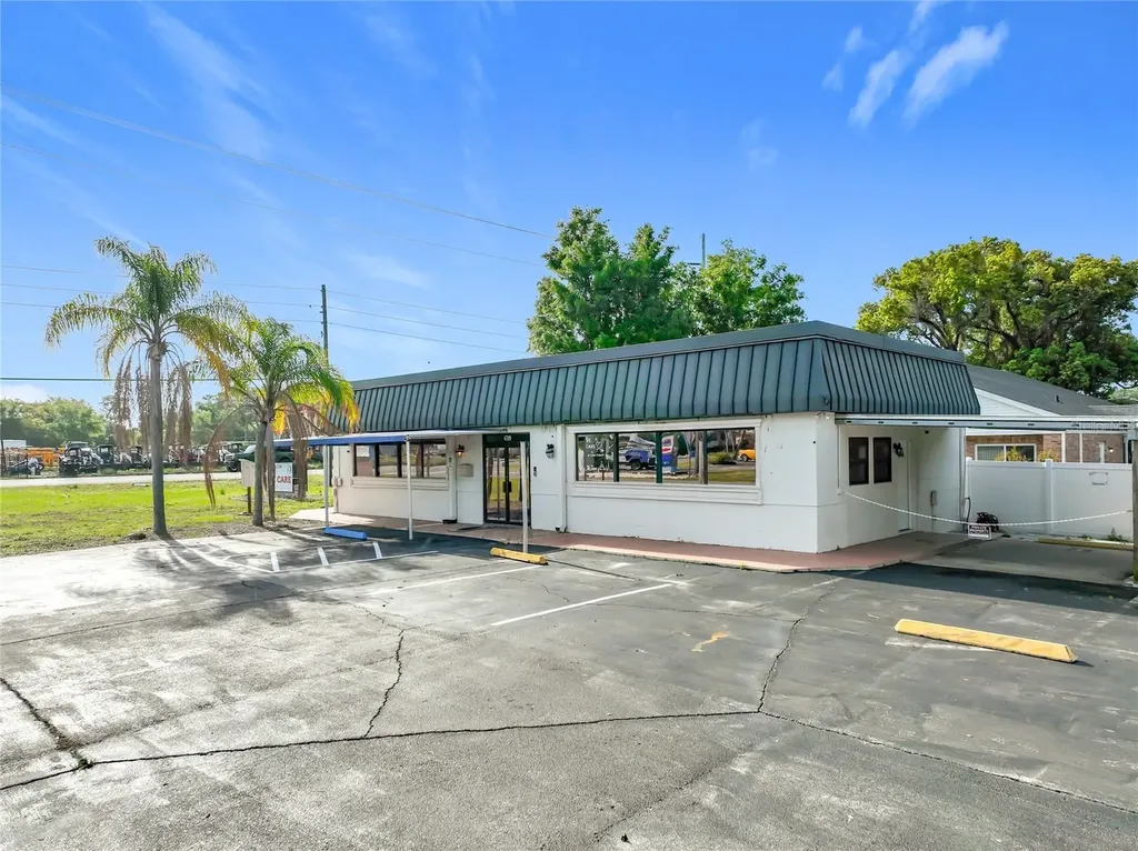 4709 N Highway 19a Mount Dora FL 32757