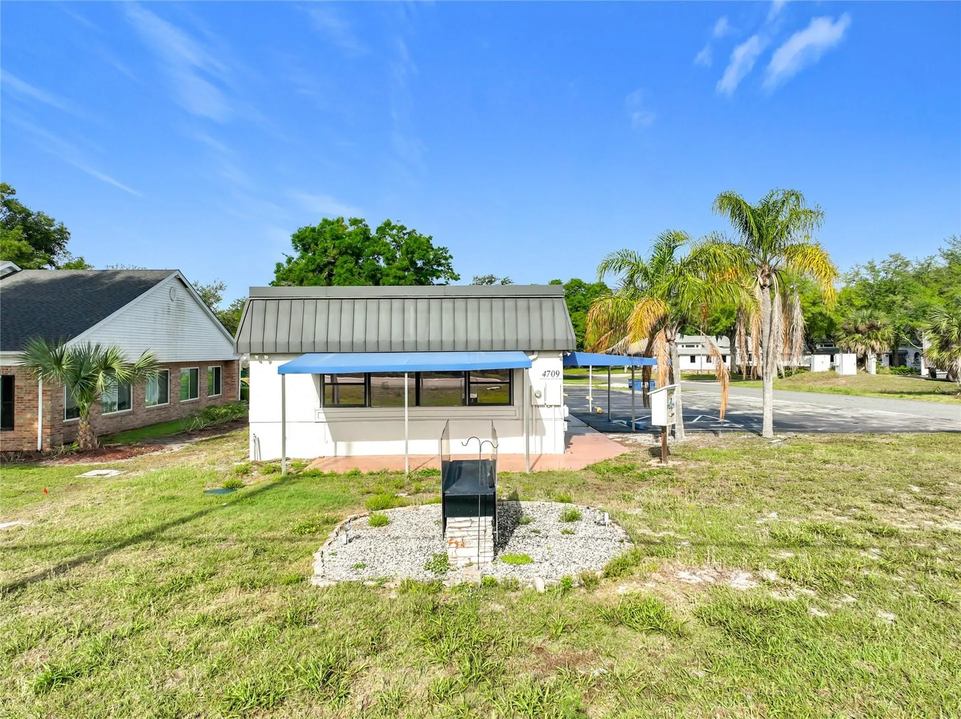 4709 N Highway 19a Mount Dora FL 32757
