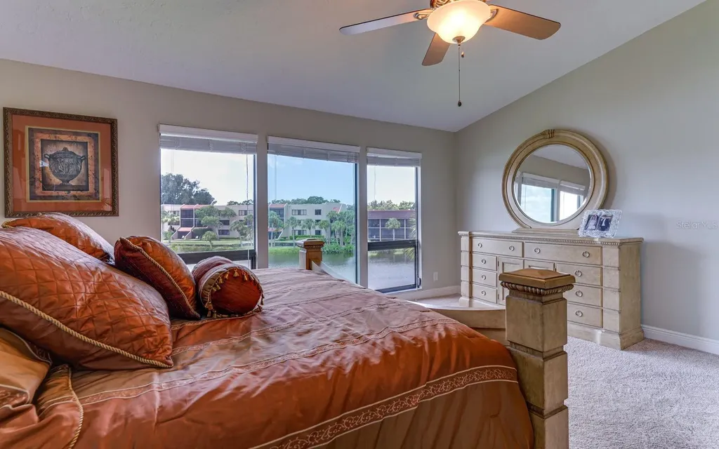 5369 Lake Arrowhead Trail Sarasota FL 34231