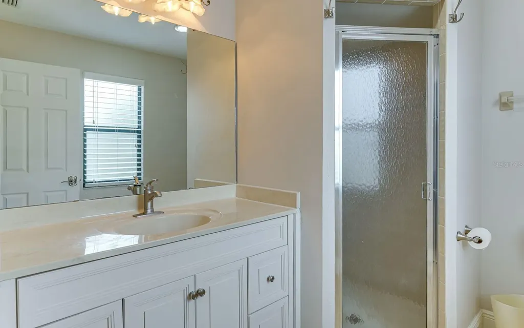 5369 Lake Arrowhead Trail Sarasota FL 34231